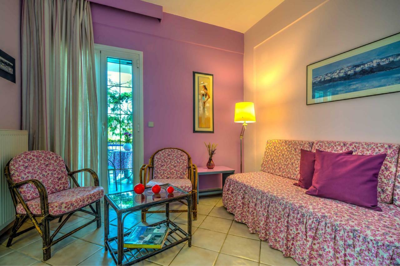 Elegant 1Br By Heraklion Beach Sun &Comfort Await Amoudara  Bagian luar foto