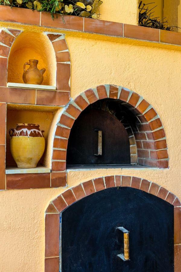 Elegant 1Br By Heraklion Beach Sun &Comfort Await Amoudara  Bagian luar foto